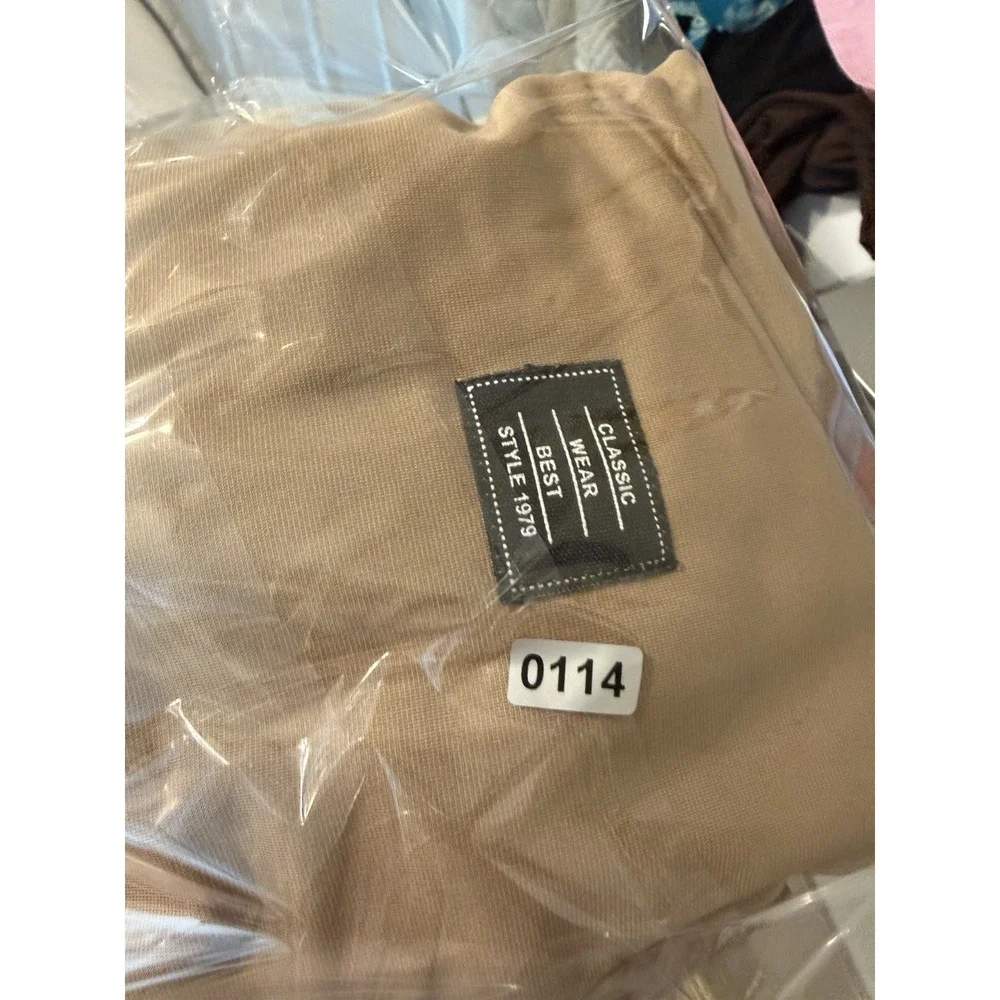 Youth Unisex Colorblock Beige & Black Pullover Hoodie US 10 EU 140